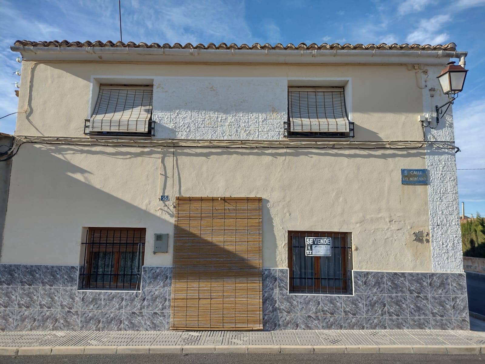 5 soveværelse Finca/Landehus til salg i Jumilla med swimmingpool - € 90.000 (Ref: 7978941)