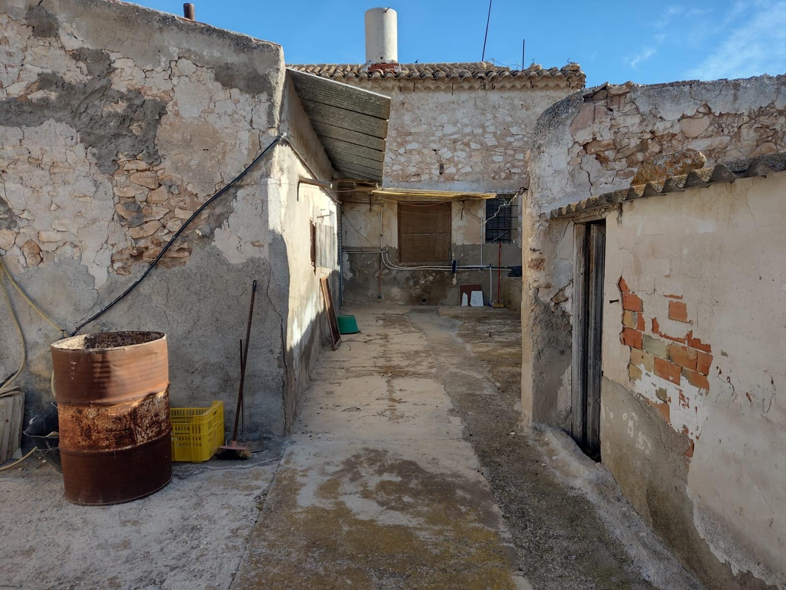 5 soveværelse Finca/Landehus til salg i Jumilla med swimmingpool - € 90.000 (Ref: 7978941)