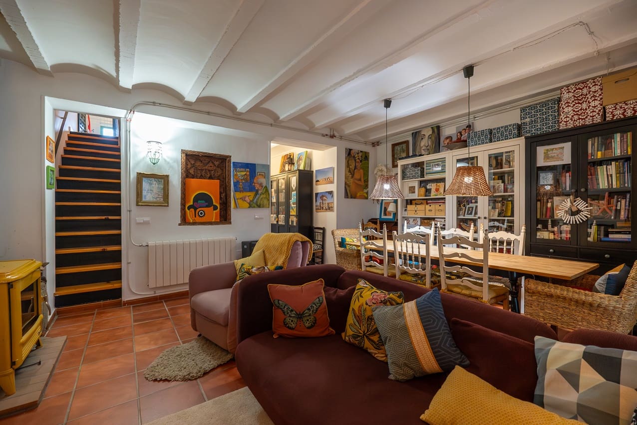 3 soveværelse Finca/Landehus til salg i Pinoso med swimmingpool - € 149.000 (Ref: 8012855)