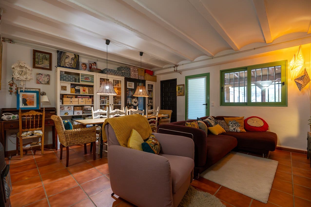 3 slaapkamer Finca/Landhuis te koop in Pinoso met zwembad - € 129.000 (Ref: 8012855)