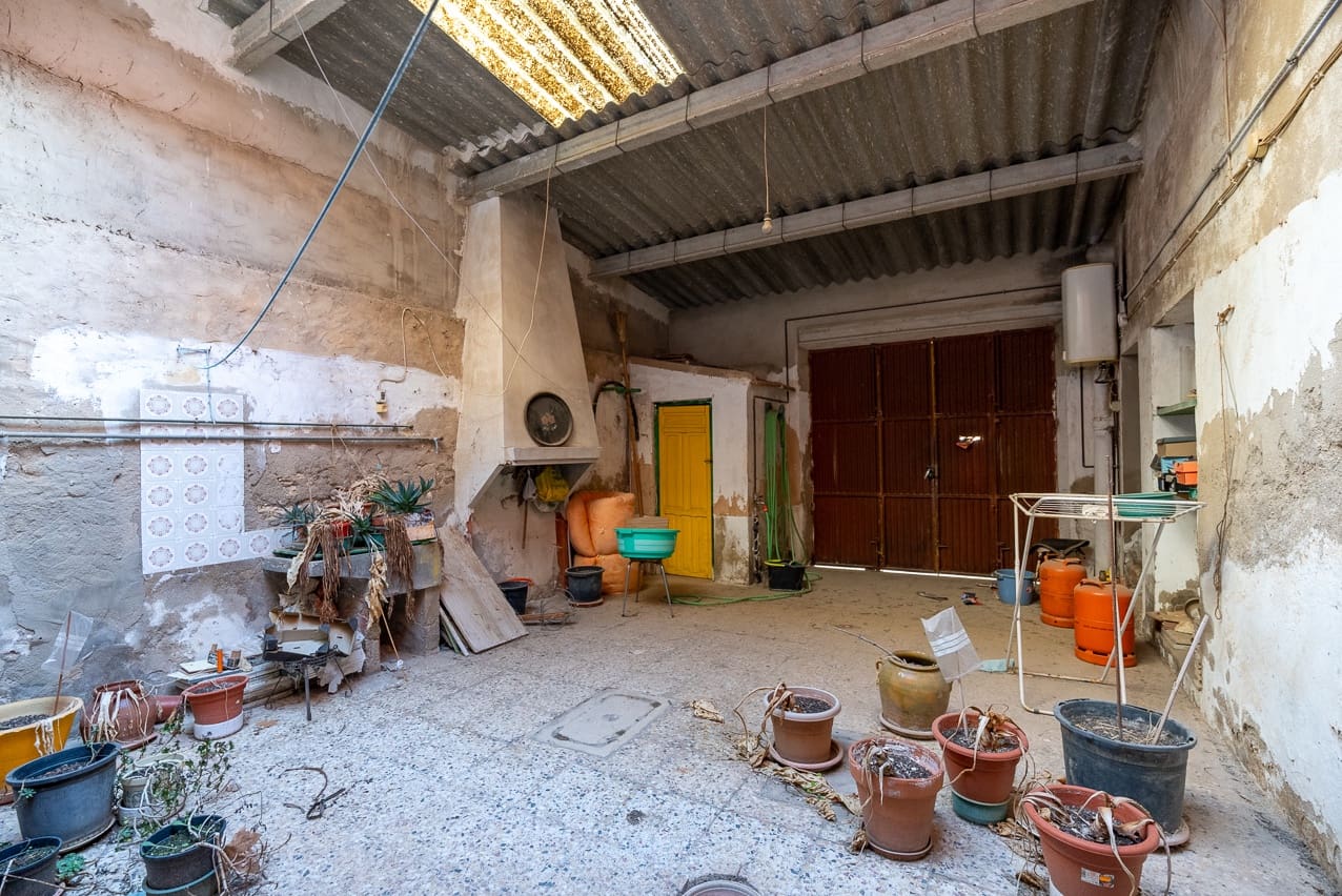 6 soverom Hus til salgs i Pinoso med svømmebasseng - € 139 950 (Ref: 8026567)