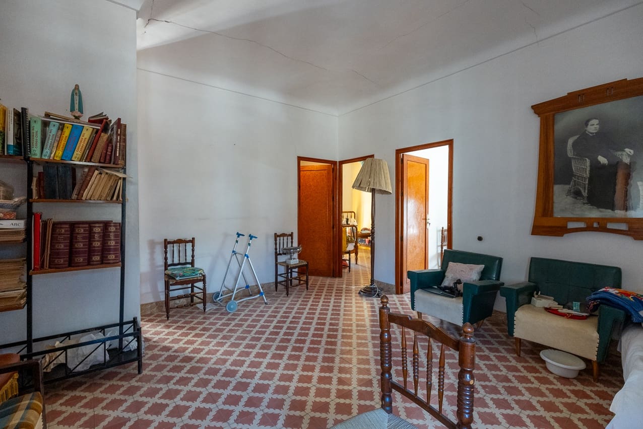 6 soverom Hus til salgs i Pinoso med svømmebasseng - € 139 950 (Ref: 8026567)