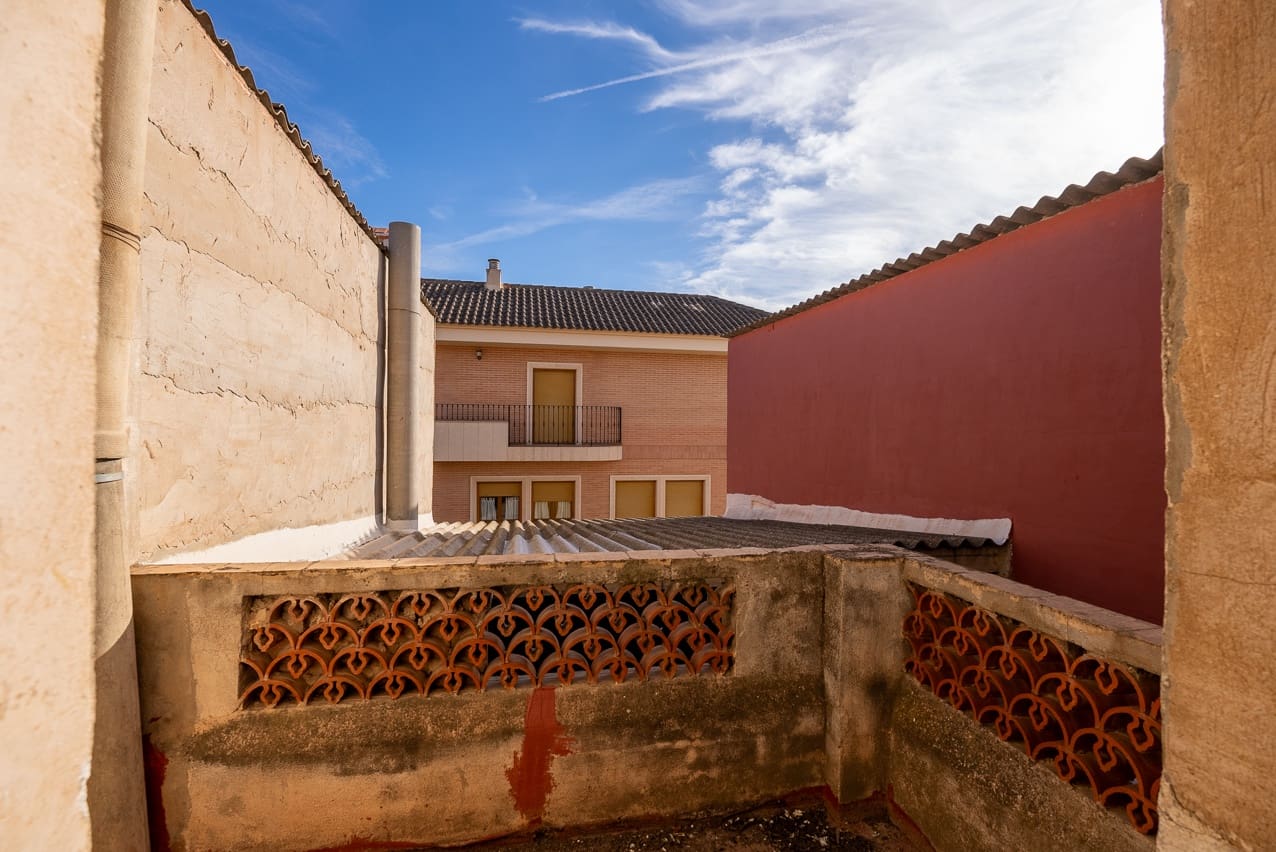 6 soverom Hus til salgs i Pinoso med svømmebasseng - € 139 950 (Ref: 8026567)