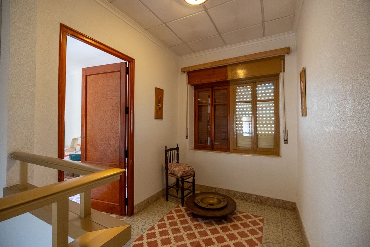 6 soverom Hus til salgs i Pinoso med svømmebasseng - € 139 950 (Ref: 8026567)