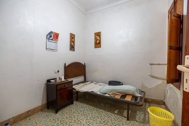 6 chambre Maison de Ville à vendre à Pinoso avec piscine - 139 950 € (Ref: 8026567)