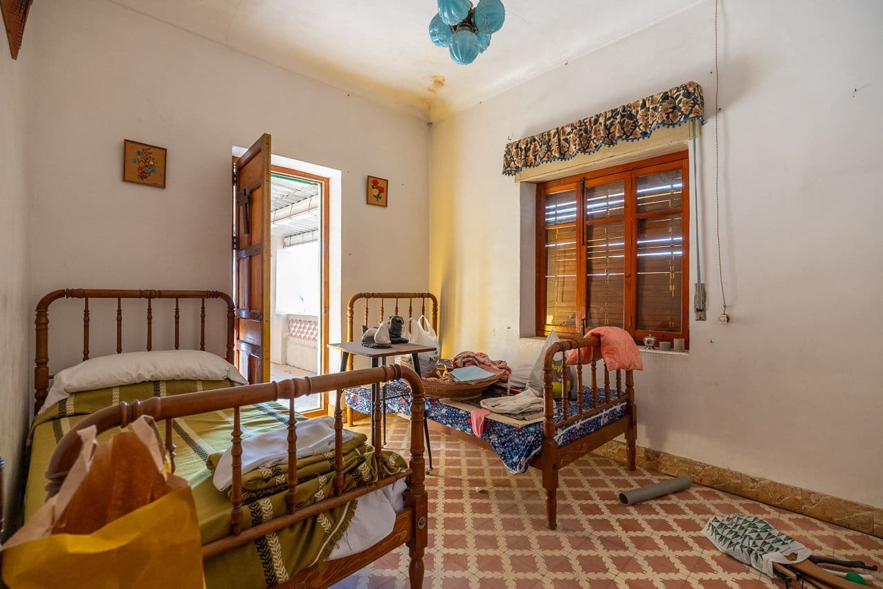 6 soverom Hus til salgs i Pinoso med svømmebasseng - € 139 950 (Ref: 8026567)