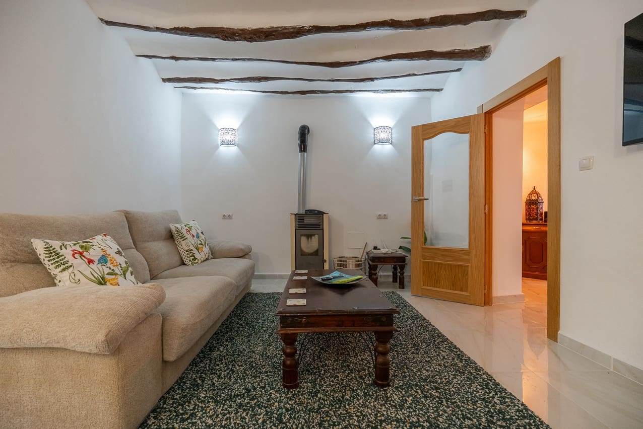 6 slaapkamer Finca/Landhuis te koop in Monovar / Monover met zwembad - € 129.950 (Ref: 8064953)