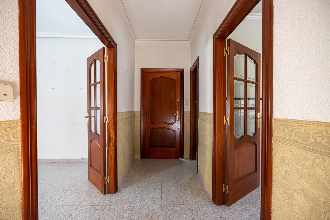 3 bedroom Townhouse for sale in Pinoso with pool - € 135,000 (Ref: 8145613)