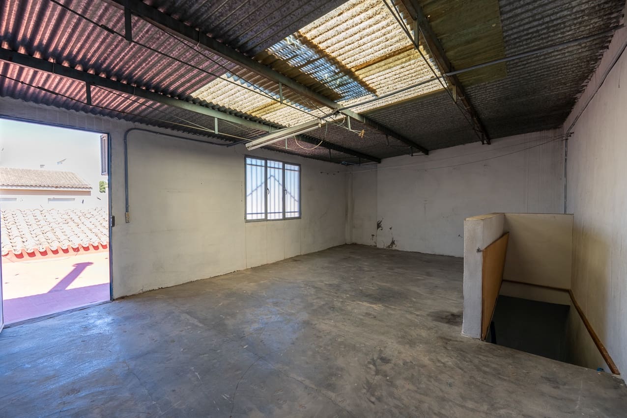 3 bedroom Townhouse for sale in Pinoso with pool - € 135,000 (Ref: 8145613)