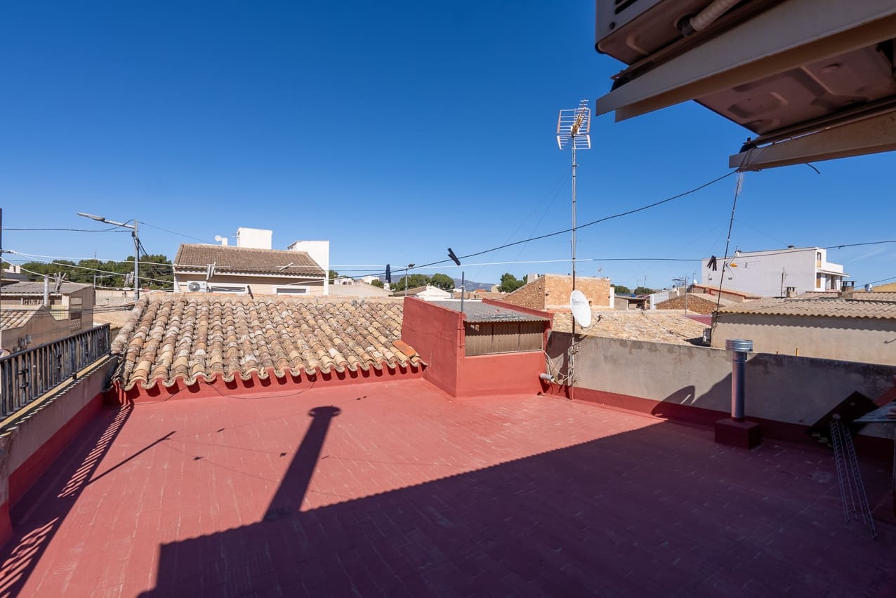 3 bedroom Townhouse for sale in Pinoso with pool - € 135,000 (Ref: 8145613)