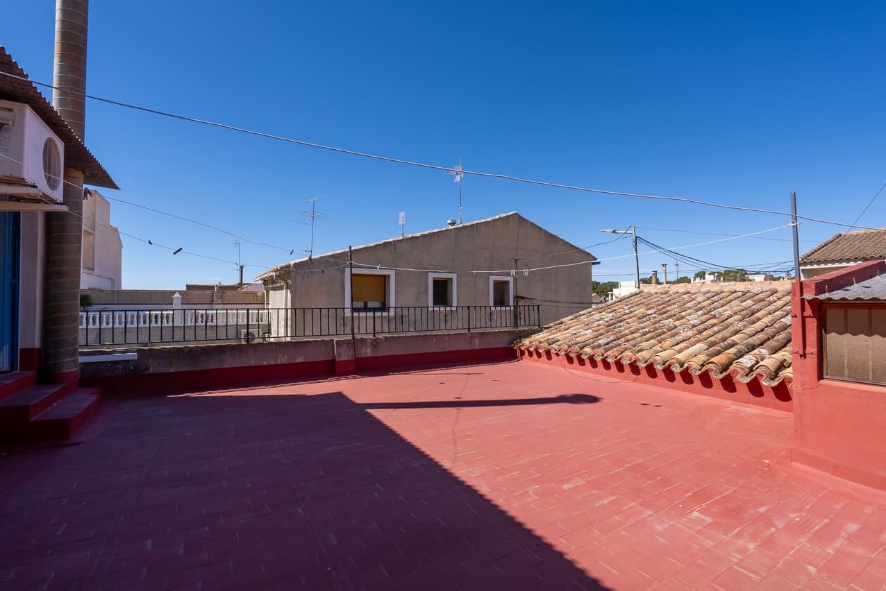 3 bedroom Townhouse for sale in Pinoso with pool - € 135,000 (Ref: 8145613)