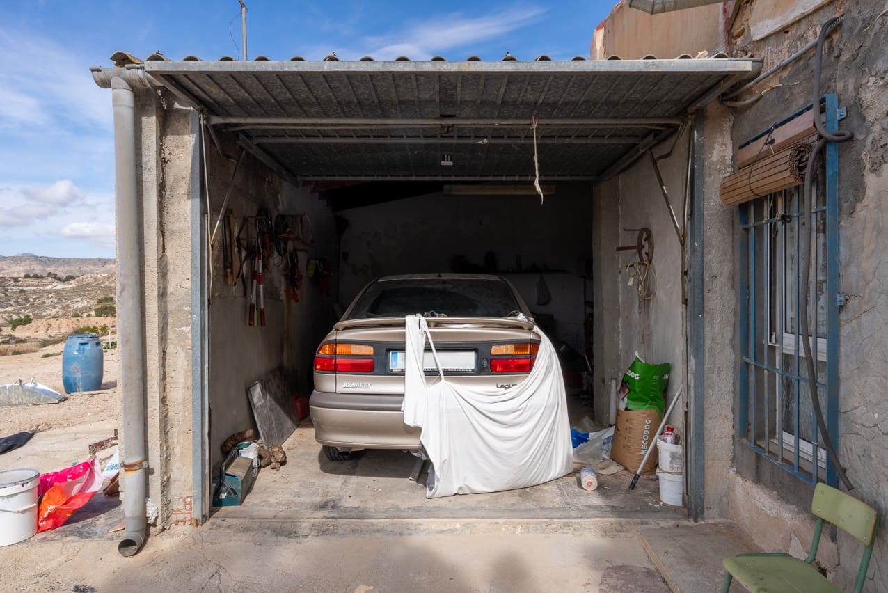 4 slaapkamer Finca/Landhuis te koop in El Partidor met zwembad - € 150.000 (Ref: 8158044)