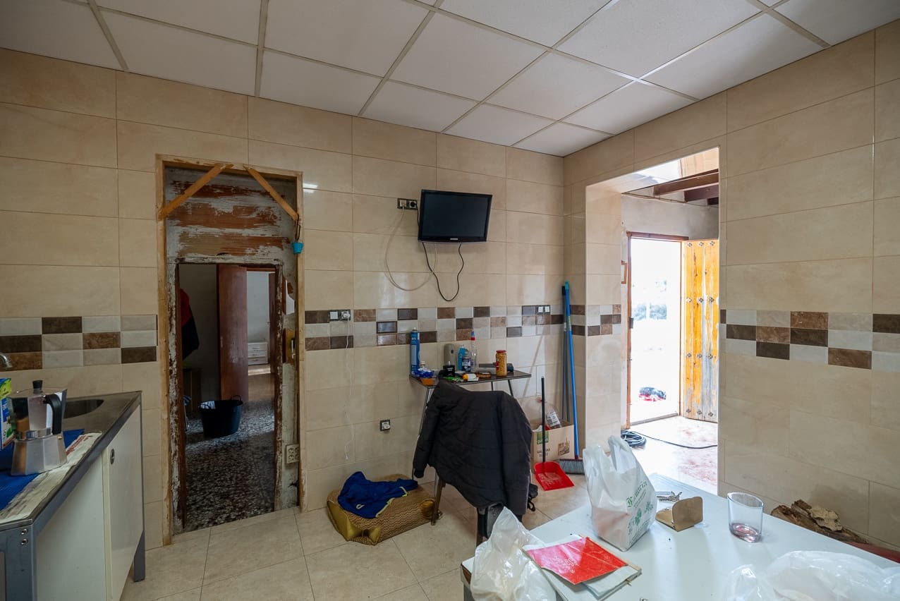 4 slaapkamer Finca/Landhuis te koop in El Partidor met zwembad - € 150.000 (Ref: 8158044)