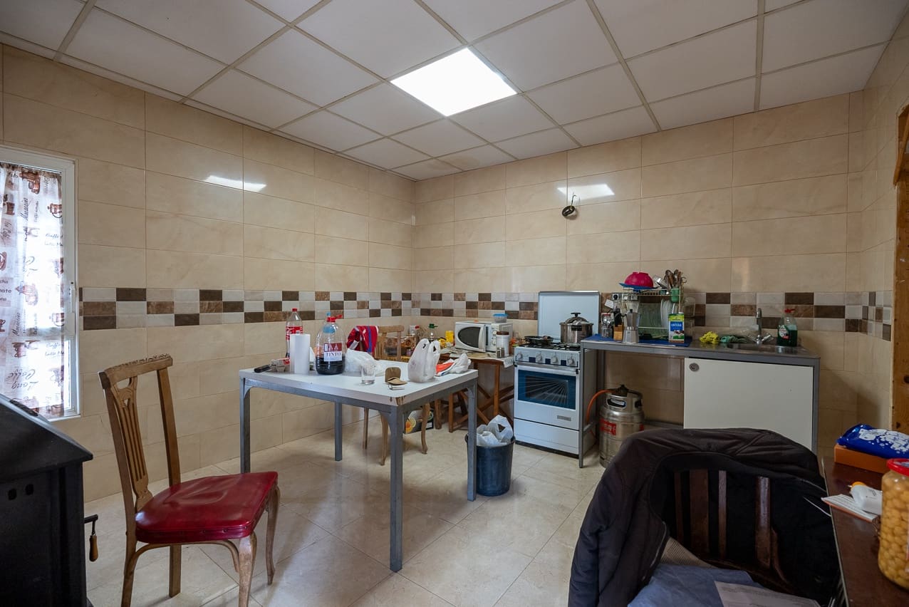 4 slaapkamer Finca/Landhuis te koop in El Partidor met zwembad - € 150.000 (Ref: 8158044)