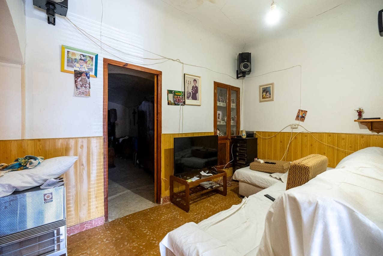 4 slaapkamer Finca/Landhuis te koop in El Partidor met zwembad - € 150.000 (Ref: 8158044)