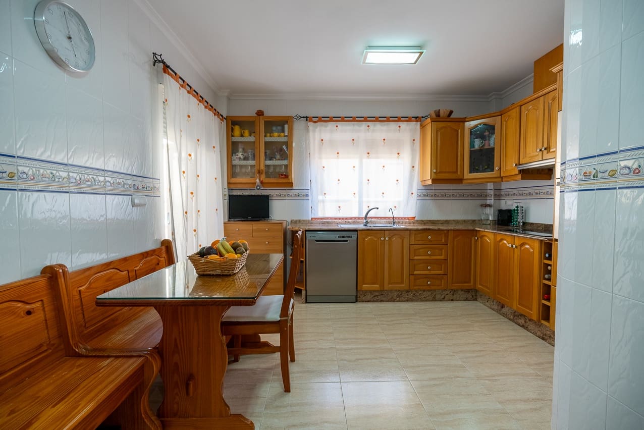 3 soveværelse Byhus til salg i Hondon de los Frailes med swimmingpool - € 186.000 (Ref: 8176922)