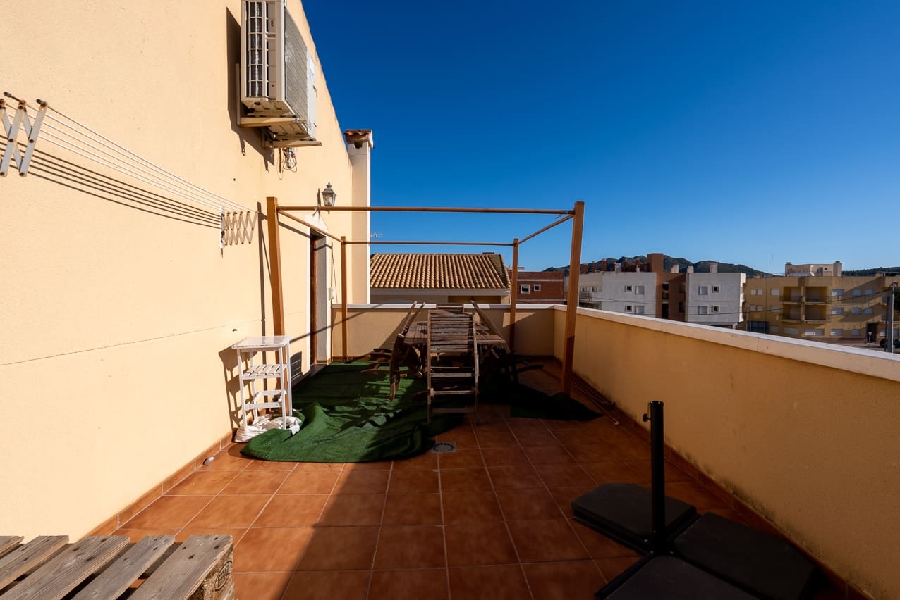 3 soveværelse Byhus til salg i Hondon de los Frailes med swimmingpool - € 186.000 (Ref: 8176922)