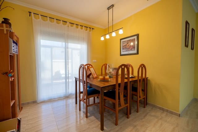 3 soverom Hus til salgs i Hondón de los Frailes med svømmebasseng - € 186 000 (Ref: 8176922)