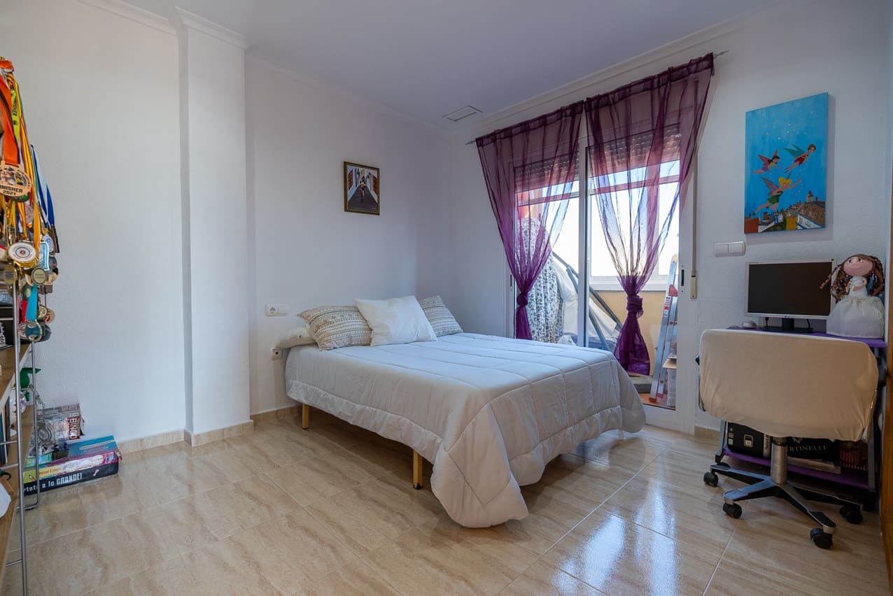 3 soveværelse Byhus til salg i Hondon de los Frailes med swimmingpool - € 186.000 (Ref: 8176922)