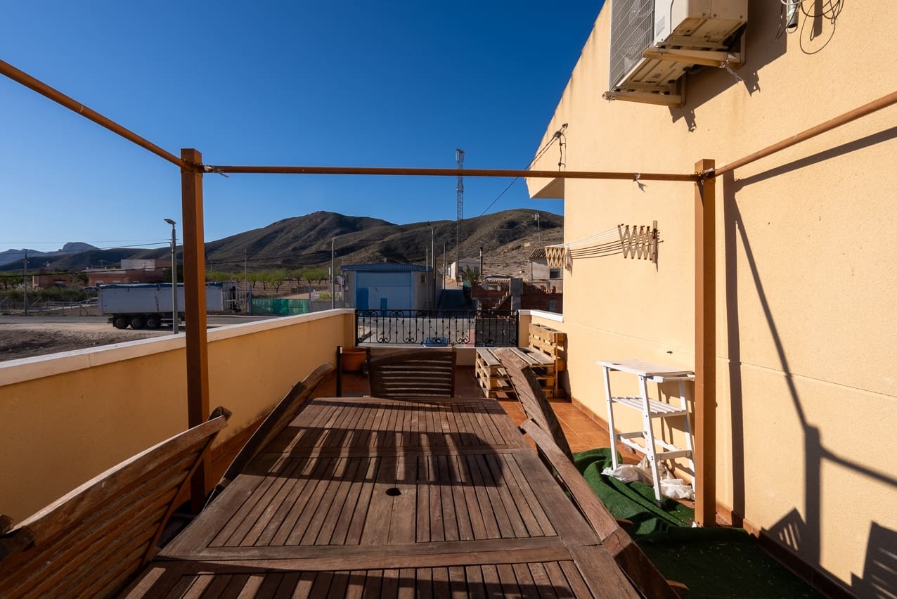 3 soveværelse Byhus til salg i Hondon de los Frailes med swimmingpool - € 186.000 (Ref: 8176922)