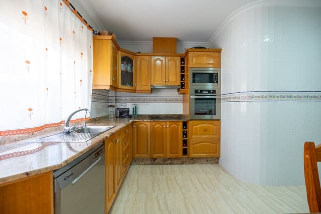 3 soverom Hus til salgs i Hondón de los Frailes med svømmebasseng - € 186 000 (Ref: 8176922)