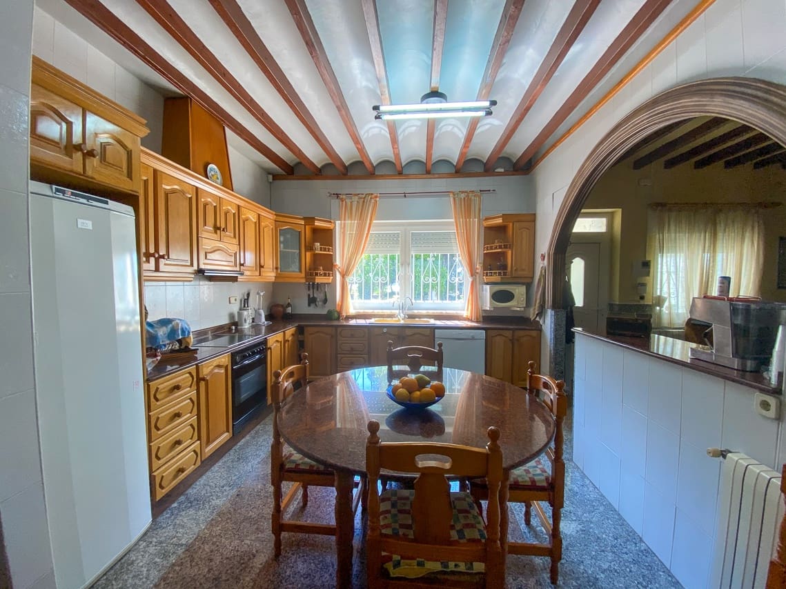 6 bedroom Finca/Country House for sale in Monovar / Monover with pool - € 699,000 (Ref: 8176924)