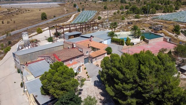 6 soverom Finca/Herregård til salgs i Monóvar / Monóver med svømmebasseng - € 699 000 (Ref: 8176924)