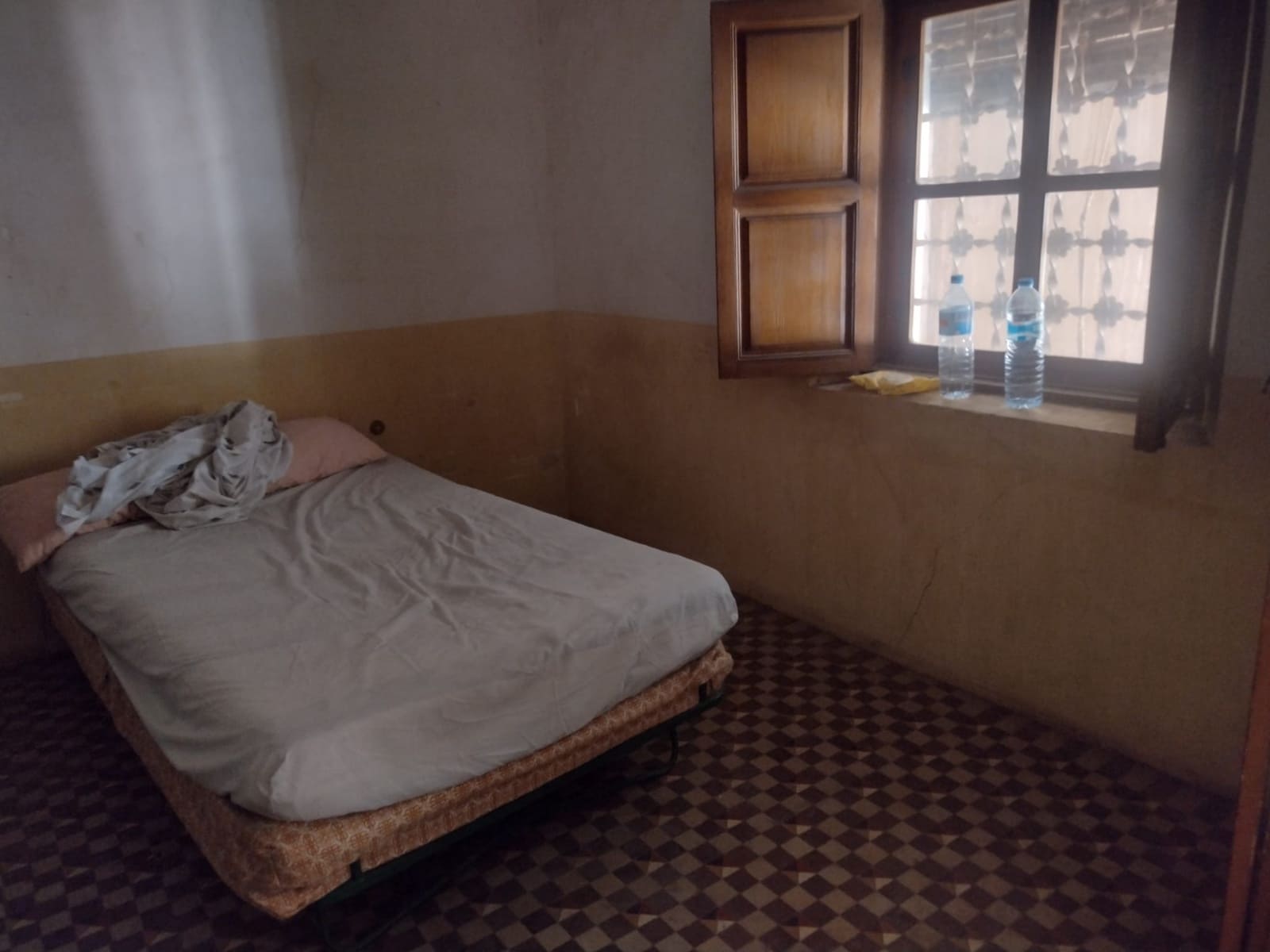 8 quarto Casa em Banda para venda em Pinoso com piscina - 150 000 € (Ref: 8182367)