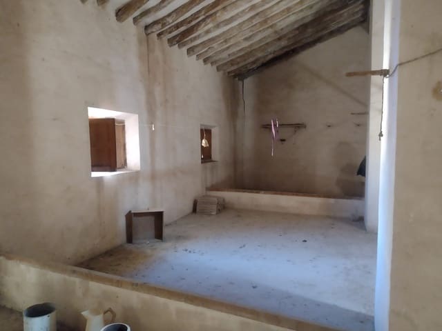 8 sovrum Hus till salu i Pinoso med pool - 150 000 € (Ref: 8182367)