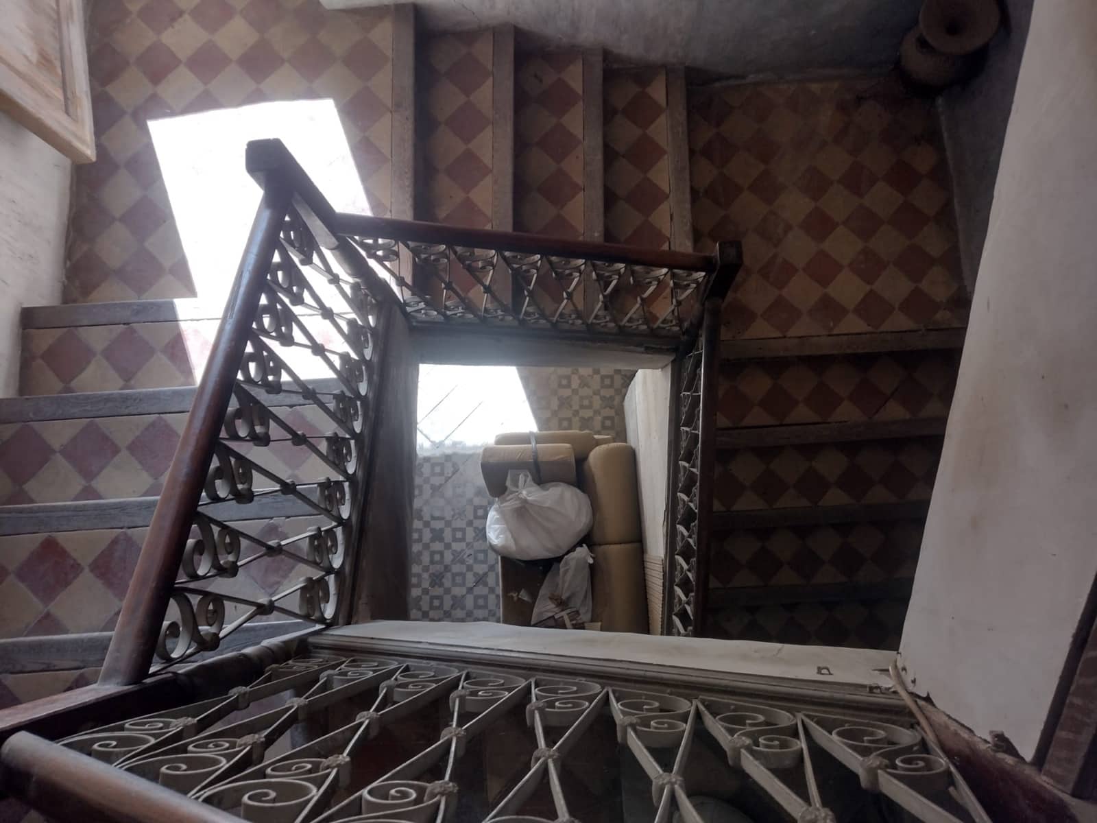 8 bedroom Townhouse for sale in Pinoso with pool - € 150,000 (Ref: 8182367)