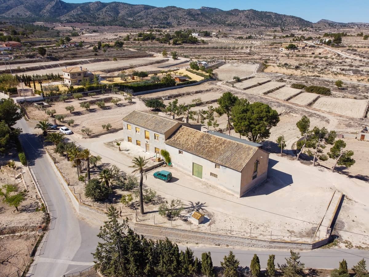 6 soverom Finca/Herregård til salgs i Monovar / Monover med svømmebasseng - € 395 000 (Ref: 8197019)