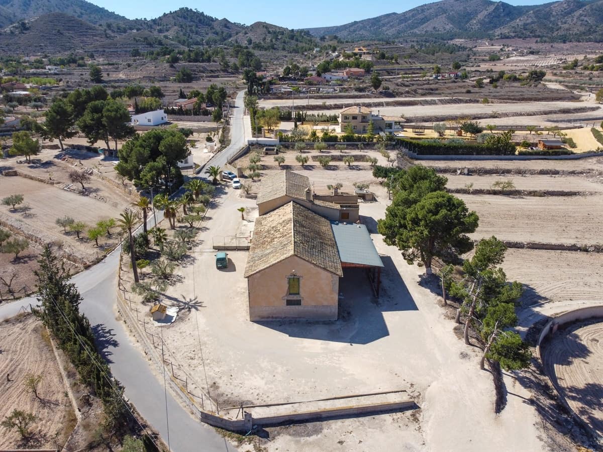 6 soverom Finca/Herregård til salgs i Monovar / Monover med svømmebasseng - € 395 000 (Ref: 8197019)