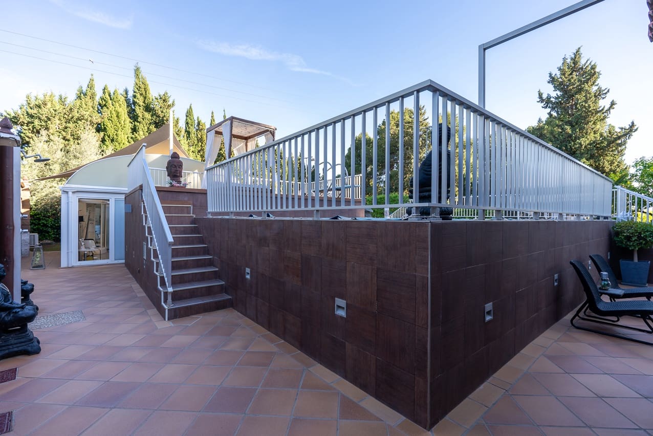 5 soveværelse Villa til salg i Elda med swimmingpool - € 649.000 (Ref: 8242331)