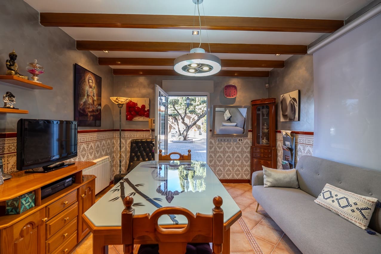 5 soveværelse Villa til salg i Elda med swimmingpool - € 649.000 (Ref: 8242331)