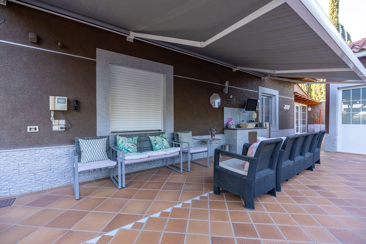 5 soveværelse Villa til salg i Elda med swimmingpool - € 649.000 (Ref: 8242331)