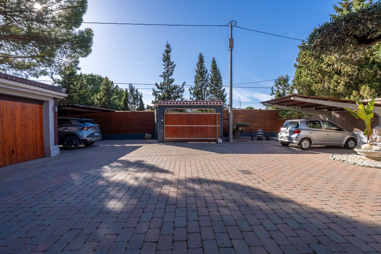 5 soveværelse Villa til salg i Elda med swimmingpool - € 649.000 (Ref: 8242331)