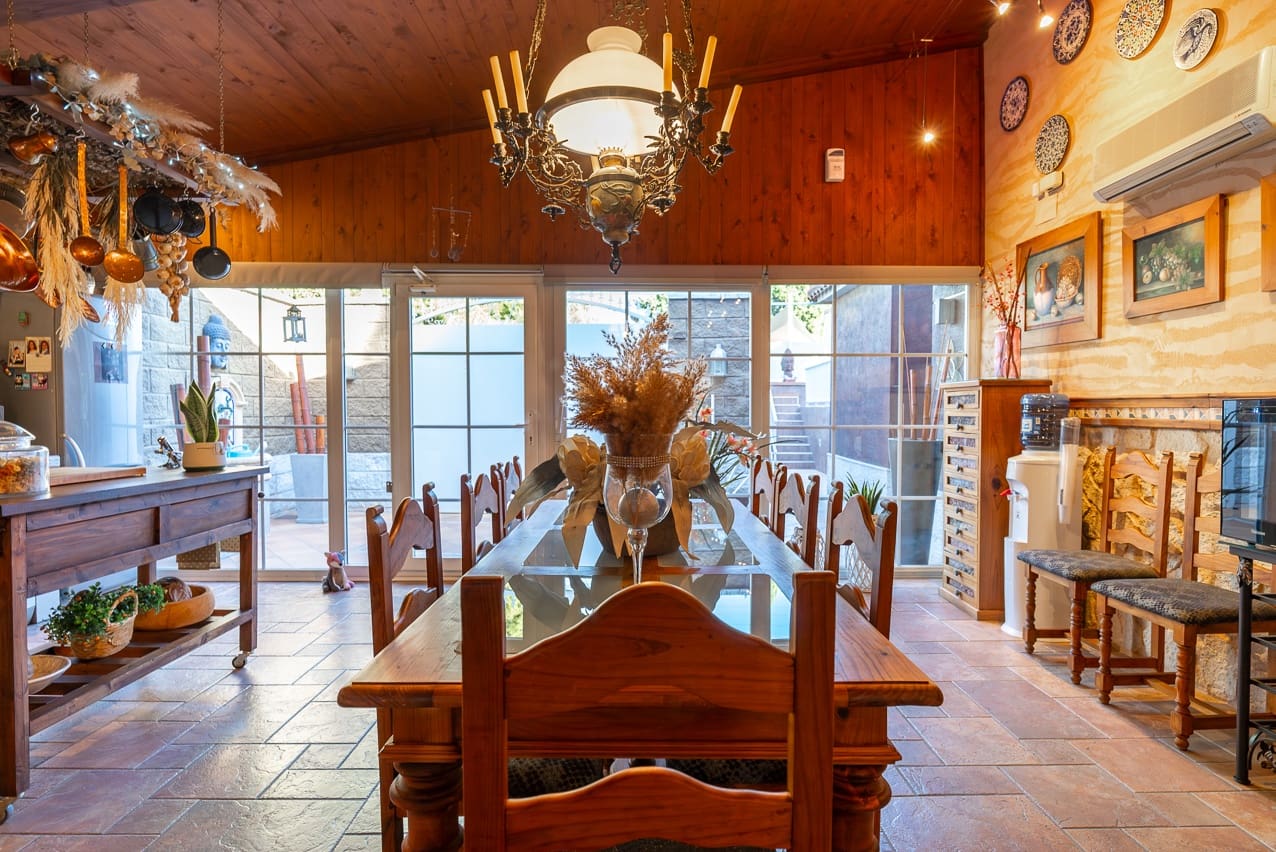 5 soveværelse Villa til salg i Elda med swimmingpool - € 649.000 (Ref: 8242331)