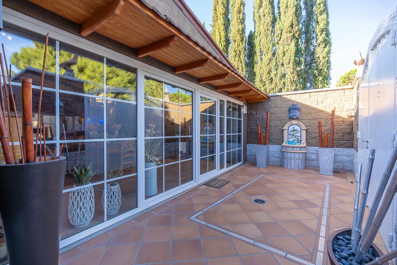 5 soveværelse Villa til salg i Elda med swimmingpool - € 649.000 (Ref: 8242331)