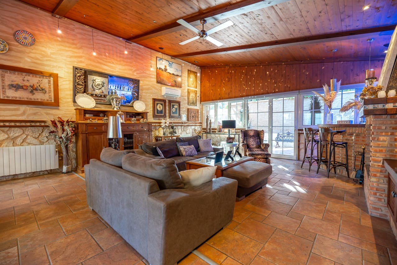 5 soveværelse Villa til salg i Elda med swimmingpool - € 649.000 (Ref: 8242331)