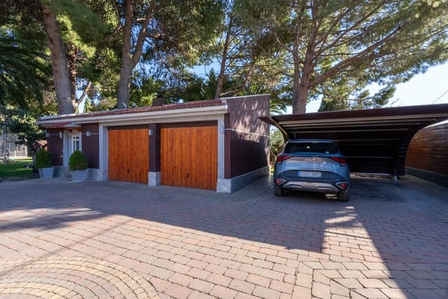 5 makuuhuone Huvila myytävänä paikassa Elda mukana uima-altaan - 649 000 € (Ref: 8242331)