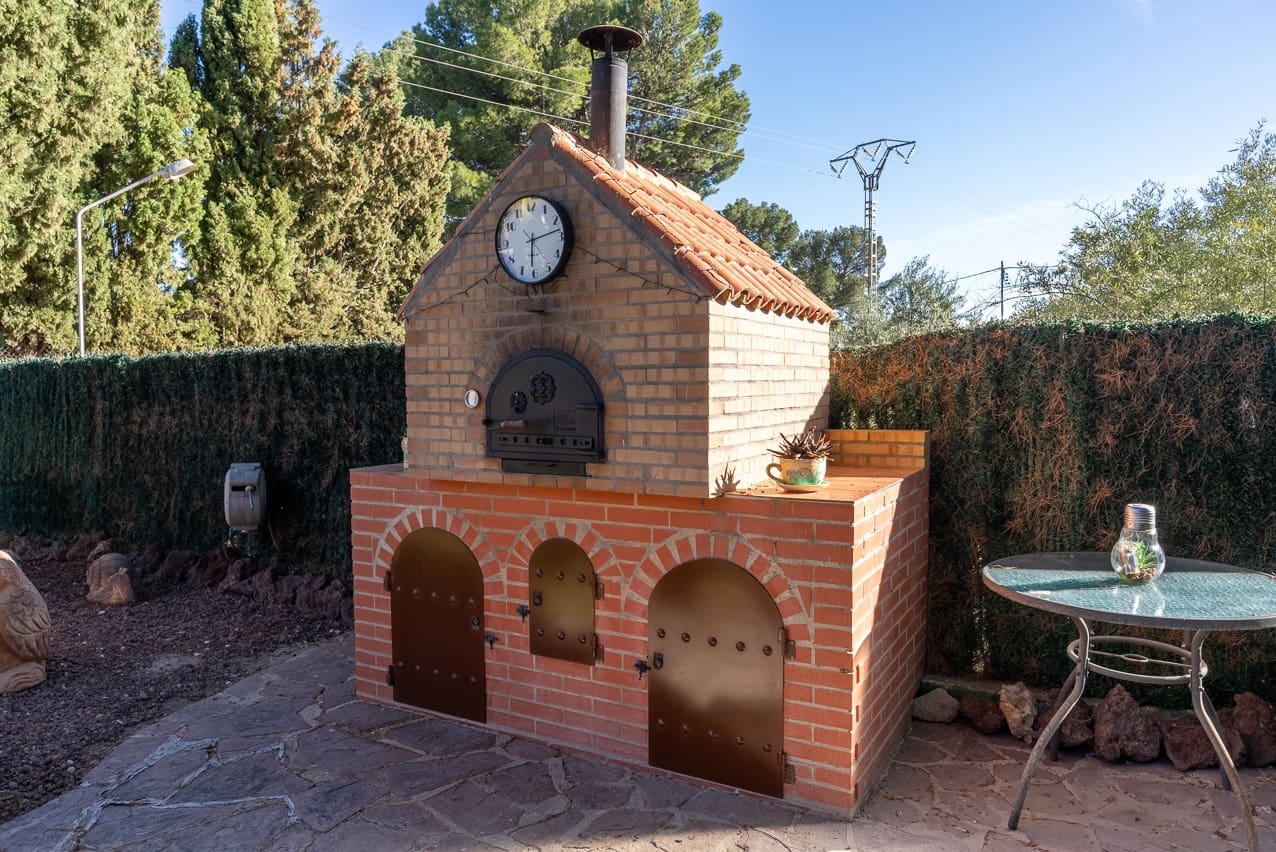 5 soveværelse Villa til salg i Elda med swimmingpool - € 649.000 (Ref: 8242331)