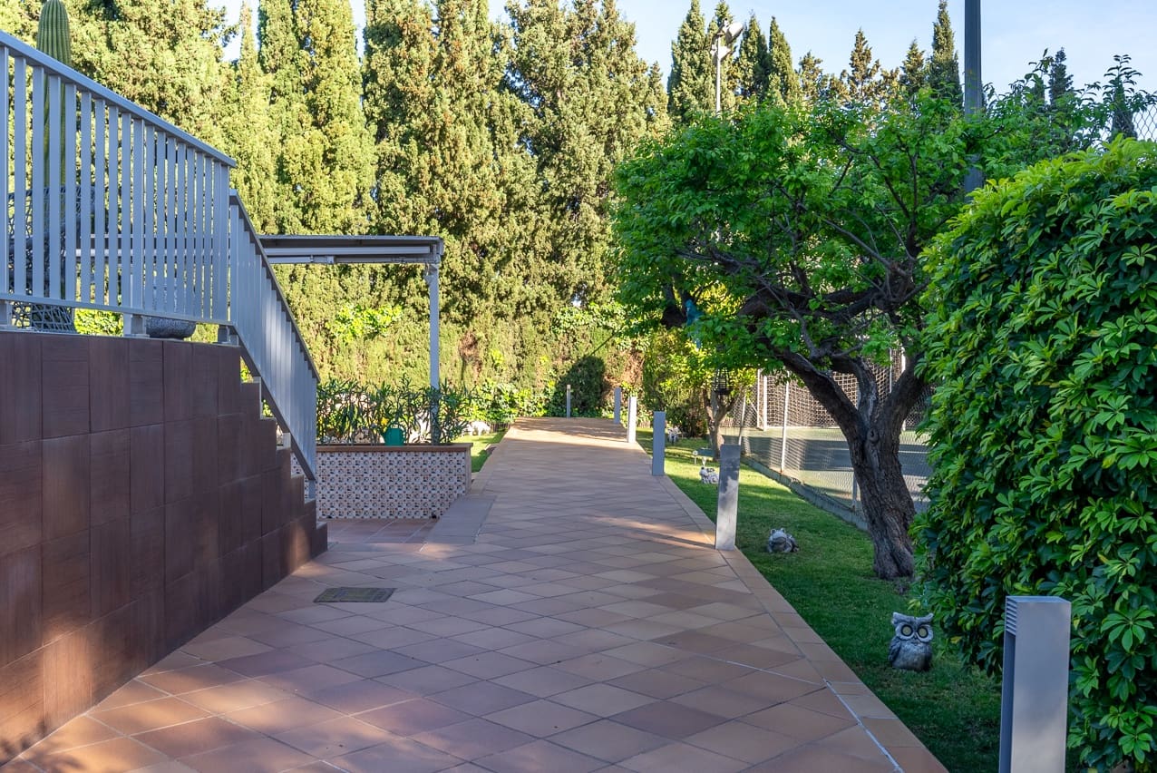 5 soveværelse Villa til salg i Elda med swimmingpool - € 649.000 (Ref: 8242331)