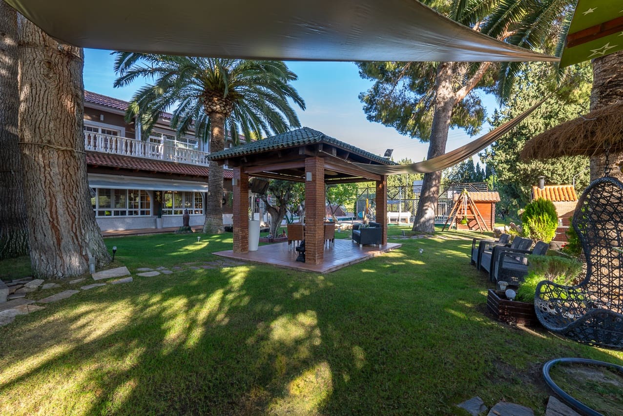 5 soveværelse Villa til salg i Elda med swimmingpool - € 649.000 (Ref: 8242331)