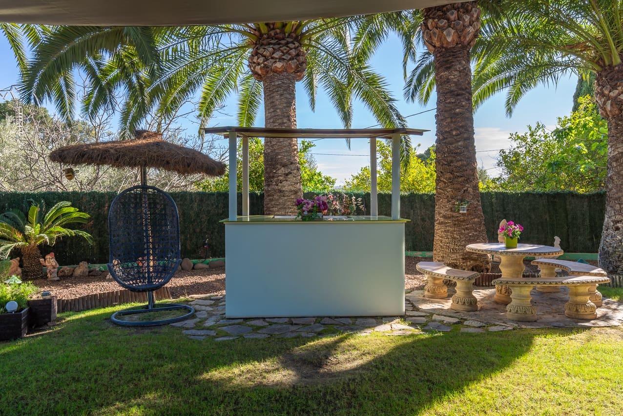 5 soveværelse Villa til salg i Elda med swimmingpool - € 649.000 (Ref: 8242331)