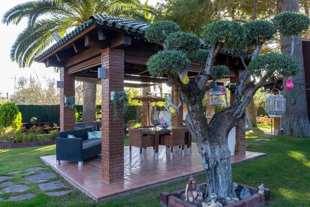 5 makuuhuone Huvila myytävänä paikassa Elda mukana uima-altaan - 649 000 € (Ref: 8242331)