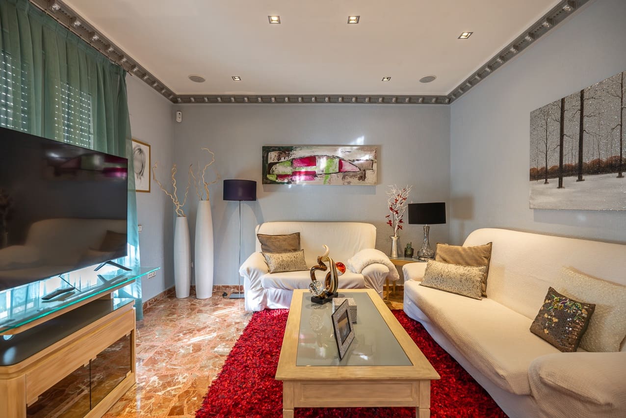 5 soveværelse Villa til salg i Elda med swimmingpool - € 649.000 (Ref: 8242331)