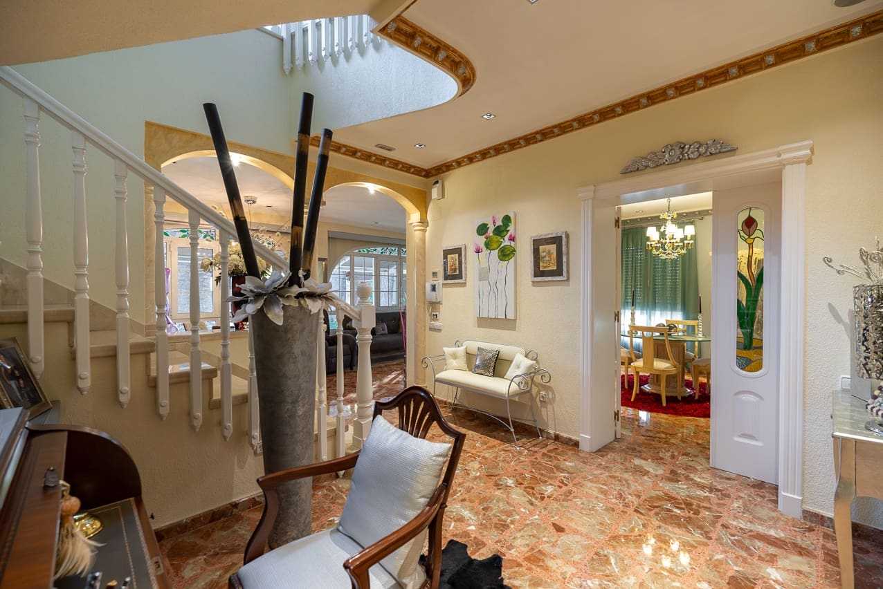 5 soveværelse Villa til salg i Elda med swimmingpool - € 649.000 (Ref: 8242331)