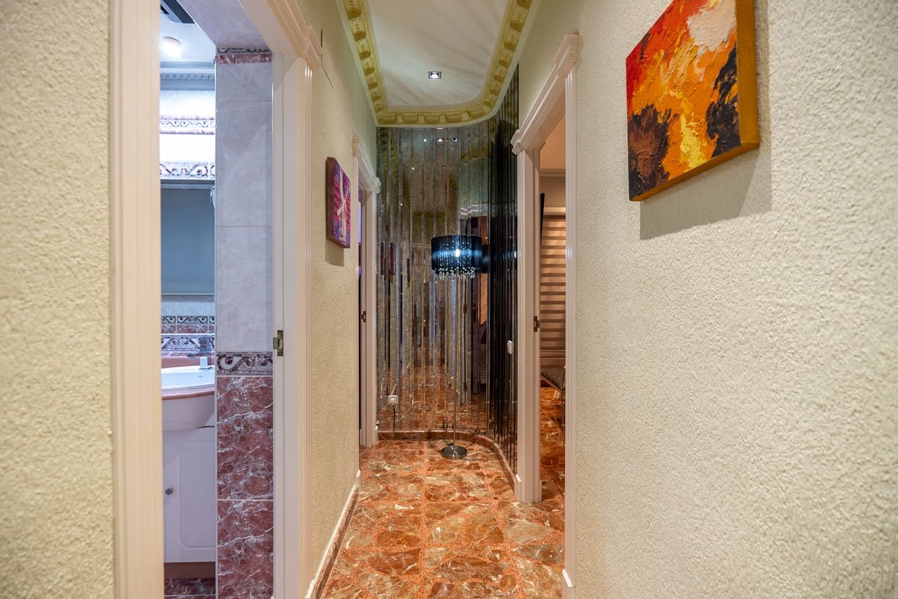 5 soveværelse Villa til salg i Elda med swimmingpool - € 649.000 (Ref: 8242331)