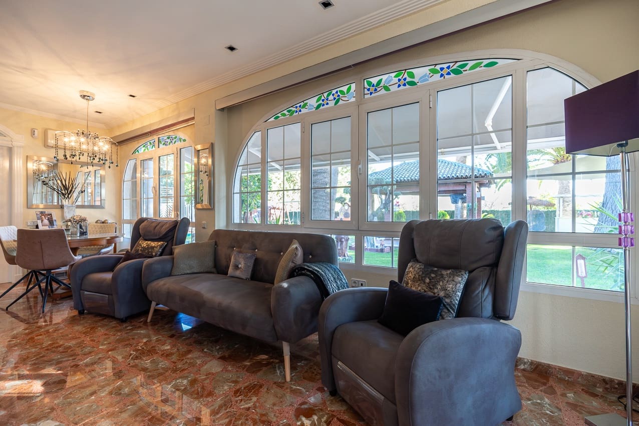 5 soveværelse Villa til salg i Elda med swimmingpool - € 649.000 (Ref: 8242331)