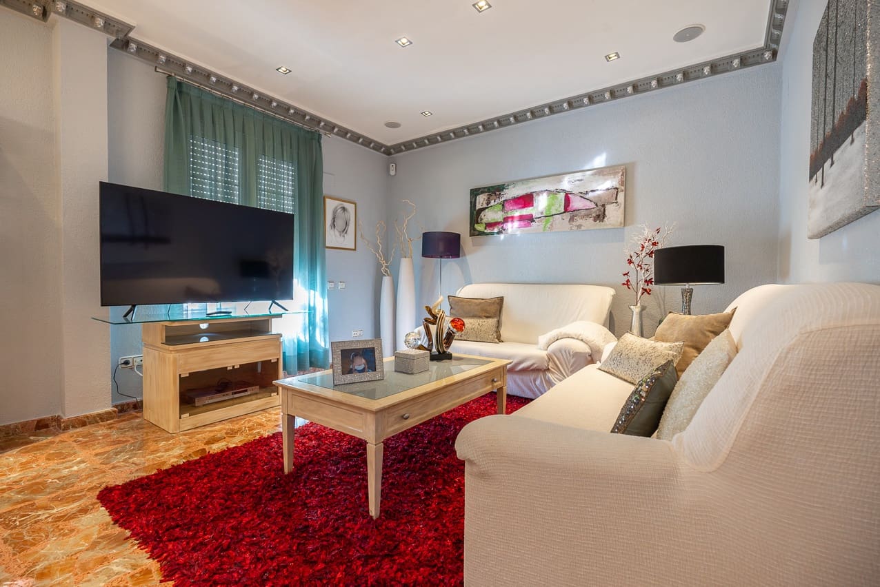 5 soveværelse Villa til salg i Elda med swimmingpool - € 649.000 (Ref: 8242331)